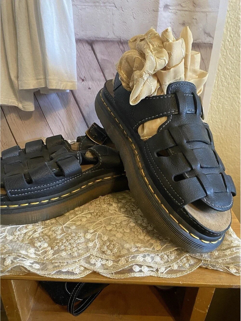 Sz 8 - Dr. Martens 8092 Fisherman's Brown Chunky Sandal US Size 11 Y2K